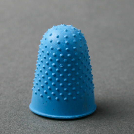 Rubber thimble 17 mm blue, The Solution Shop